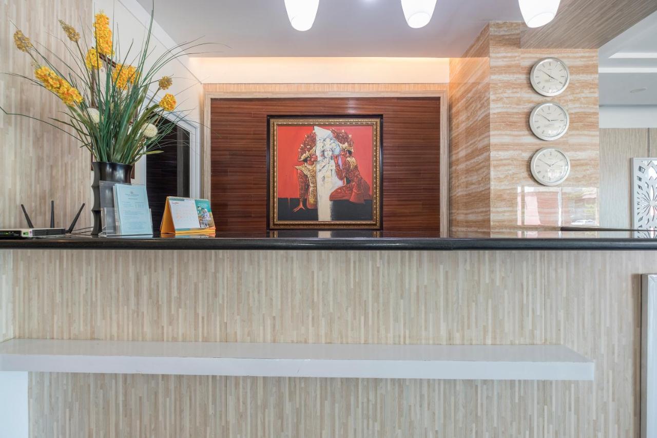 Oyo 1114 Hotel Denpasar Makasar Zewnętrze zdjęcie
