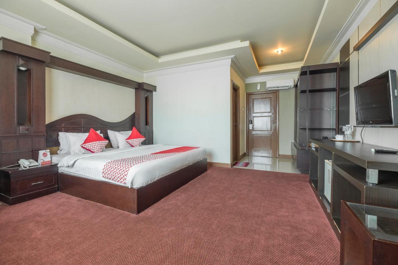 Oyo 1114 Hotel Denpasar Makasar Zewnętrze zdjęcie