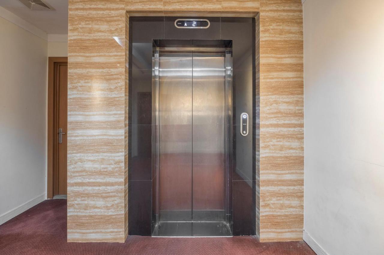 Oyo 1114 Hotel Denpasar Makasar Zewnętrze zdjęcie