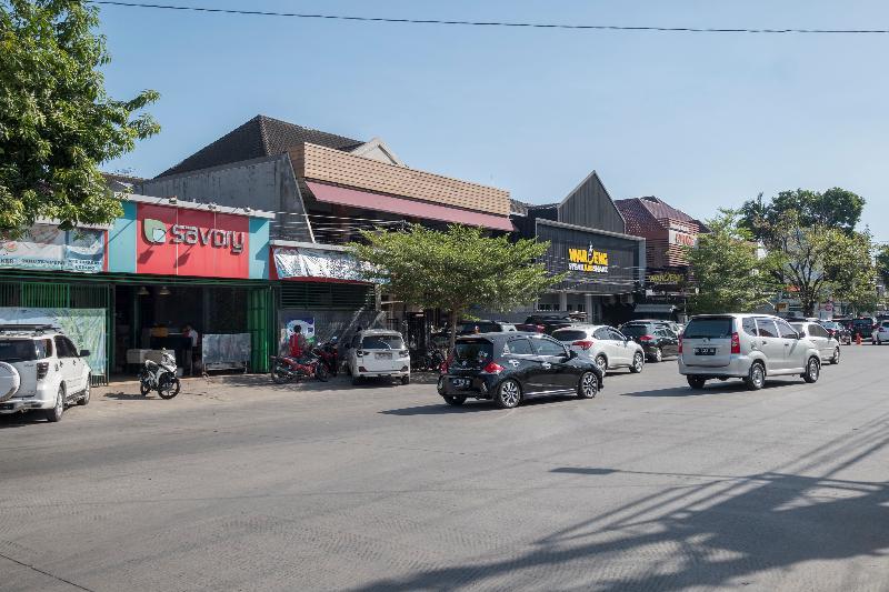 Oyo 1114 Hotel Denpasar Makasar Zewnętrze zdjęcie