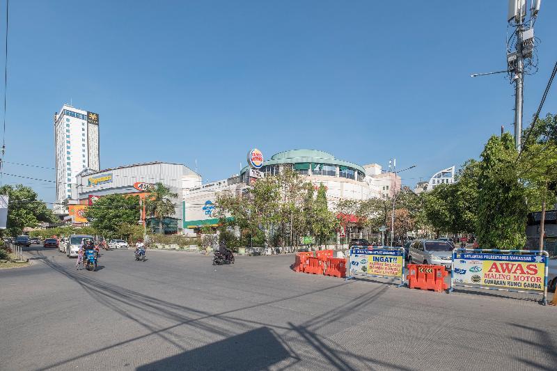 Oyo 1114 Hotel Denpasar Makasar Zewnętrze zdjęcie