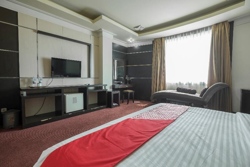 Oyo 1114 Hotel Denpasar Makasar Zewnętrze zdjęcie